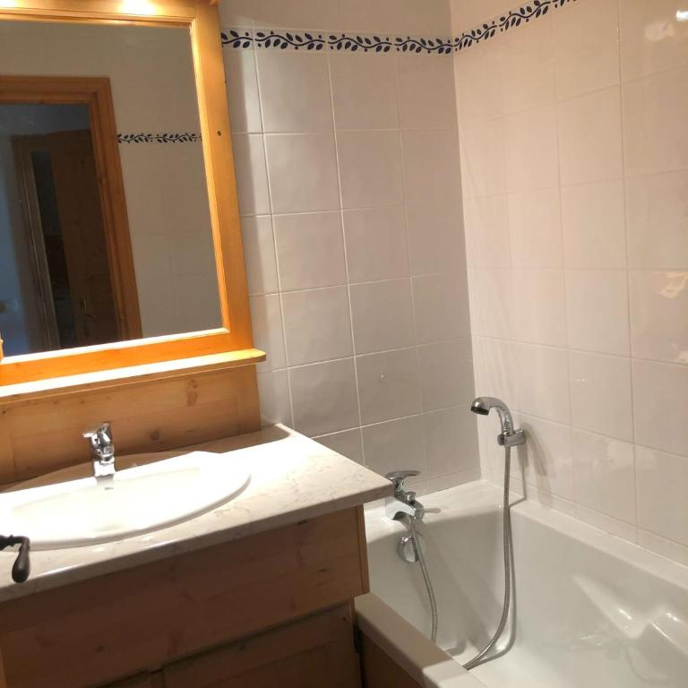 Superbe appartement 8 personnes au pied des pistes - Appartement - 8