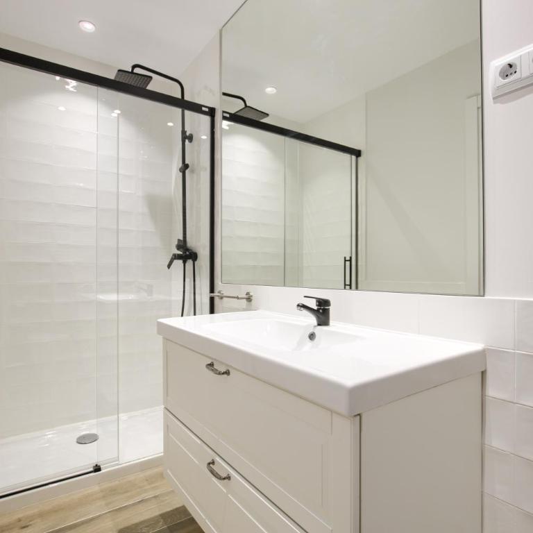 Dobo Madrid Pinar Aptos Temporales - Apartamento de 3 dormitorios - 7