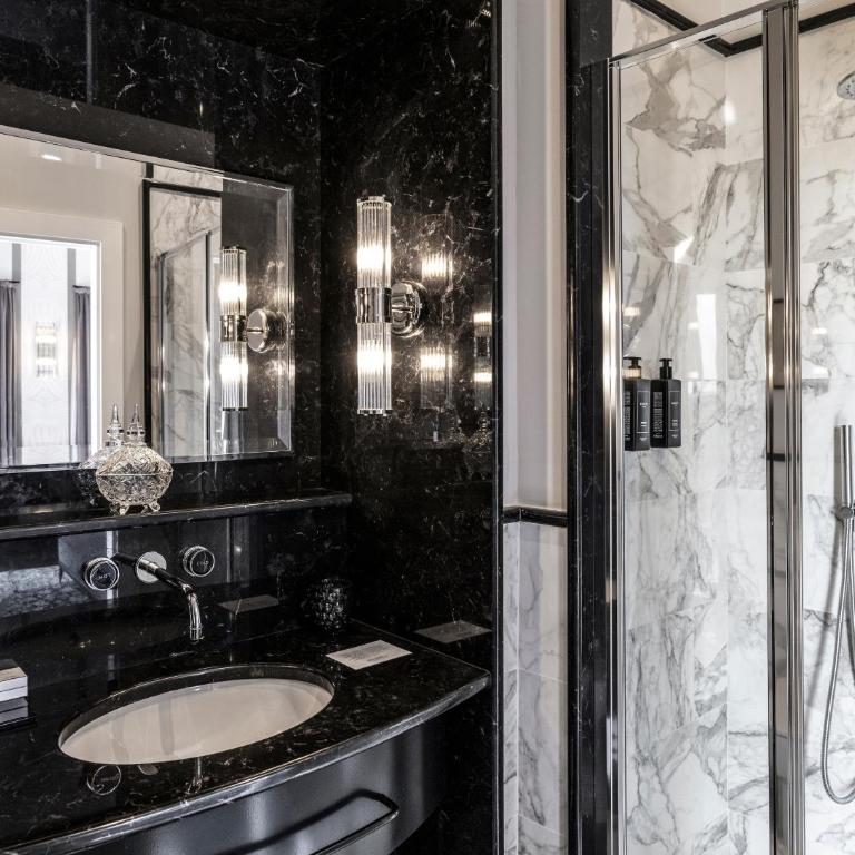 Hotel Scalinata Di Spagna - Suite con Vista Città - 2