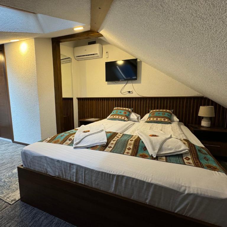Apartments HAN Alifakovac-Sarajevo - Economy Dvokrevetna Soba sa Bračnim Krevetom/Zasebnim Krevetima - 5