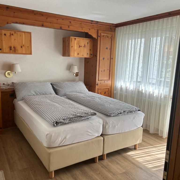 Hotel Adonis - Kleines Budget Zweibettzimmer - 1