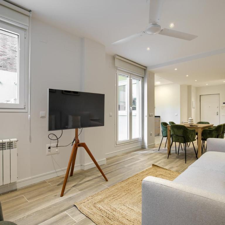 Dobo Madrid Pinar Aptos Temporales - Apartamento de 2 dormitorios - 4