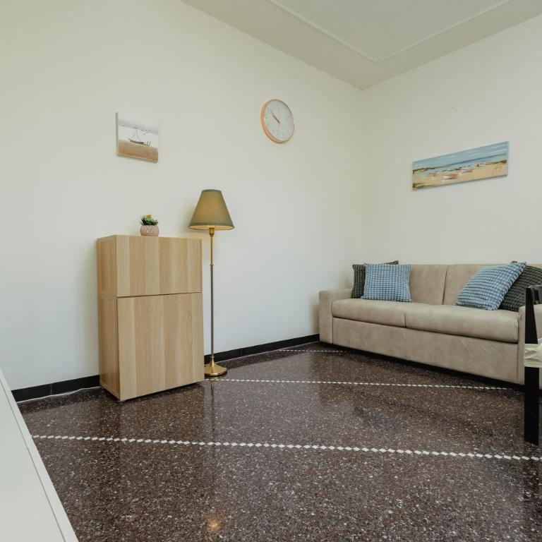 "Lomellina Bay" 10 minuti a piedi dal mare - Two-Bedroom Apartment with Garden View - 10
