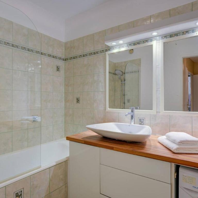 Elegant Apt w/2 Terraces/Mins to Beach & Shops - Appartement Supérieur - 10