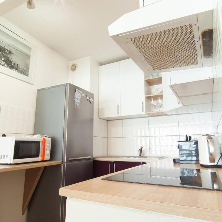 Elegant Apt w/2 Terraces/Mins to Beach & Shops - Appartement Supérieur - 9