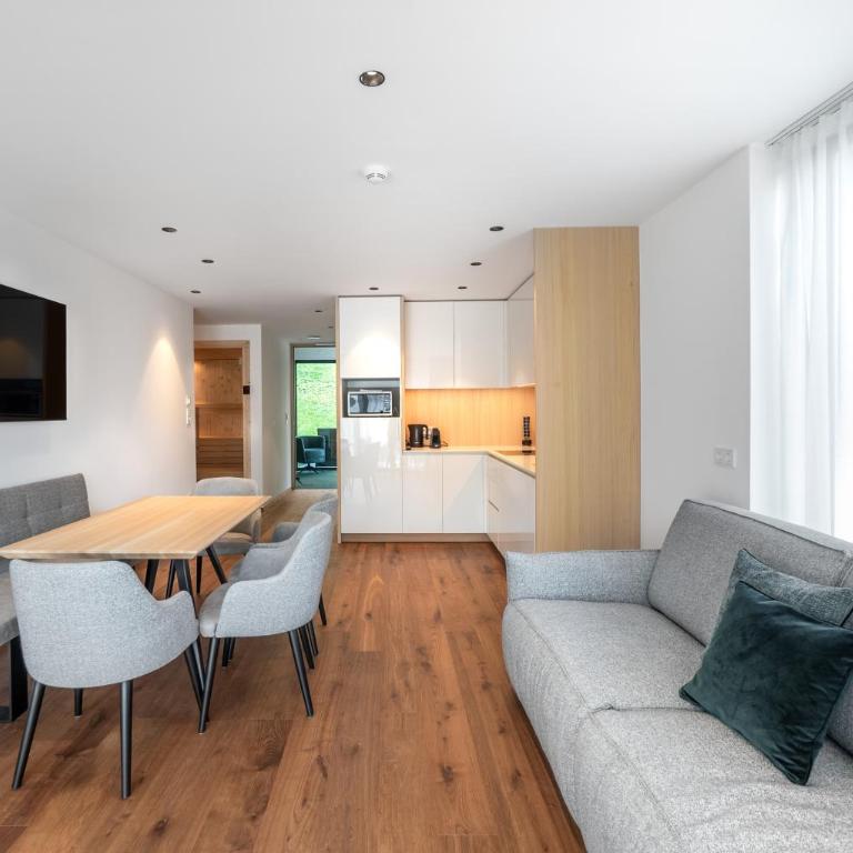 Anna Lodges Dolomites - Appartamento Deluxe con 2 Camere da Letto - 1