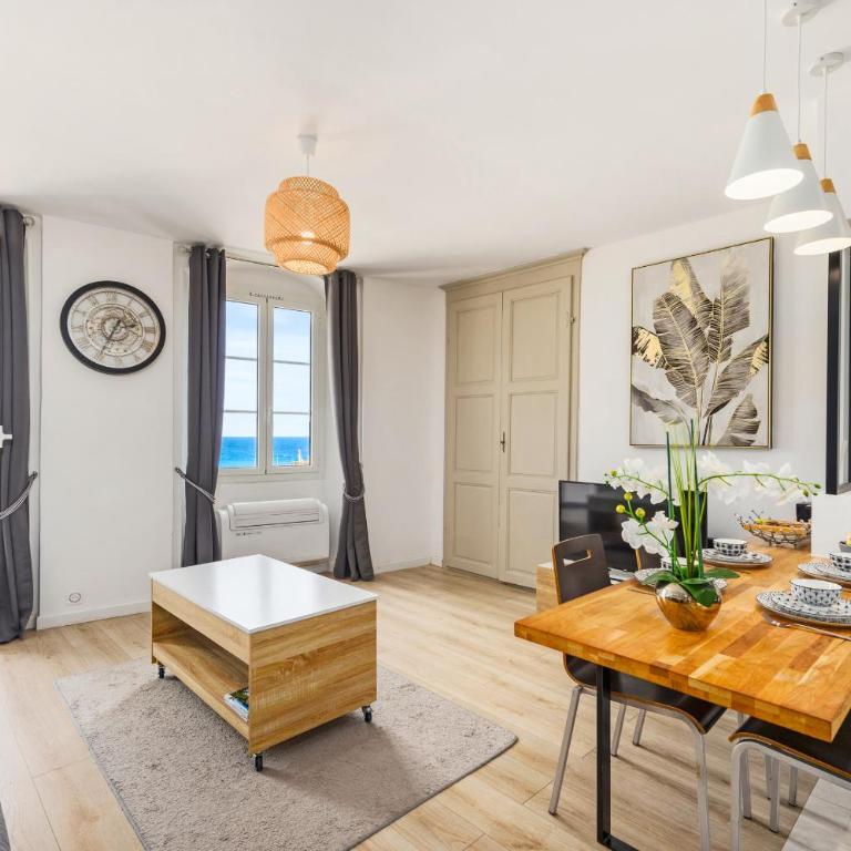 "Rue Longue" Vue Mer, Spacieux, Rénové - Appartement 2 Chambres - 5