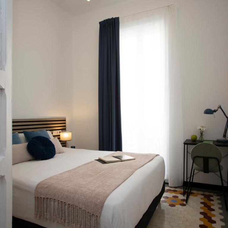 SingularStays Ca Iconic - Three-Bedroom Apartment with View - 4