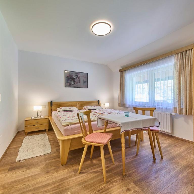Krapflhof - Apartment mit 3 Schlafzimmern - 55