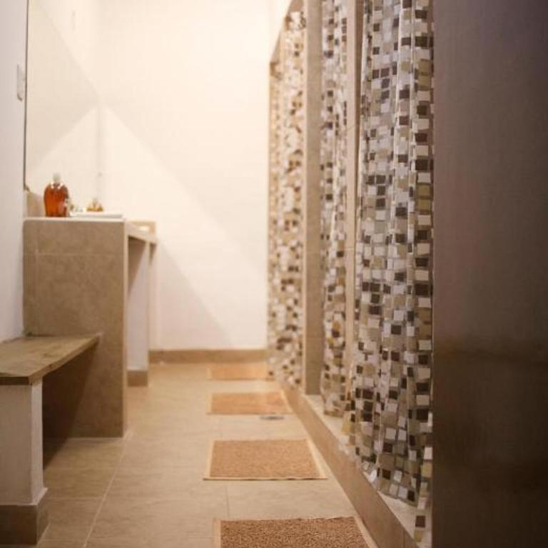 A la Gurda Hostel - Habitación Cuádruple con baño compartido - 8