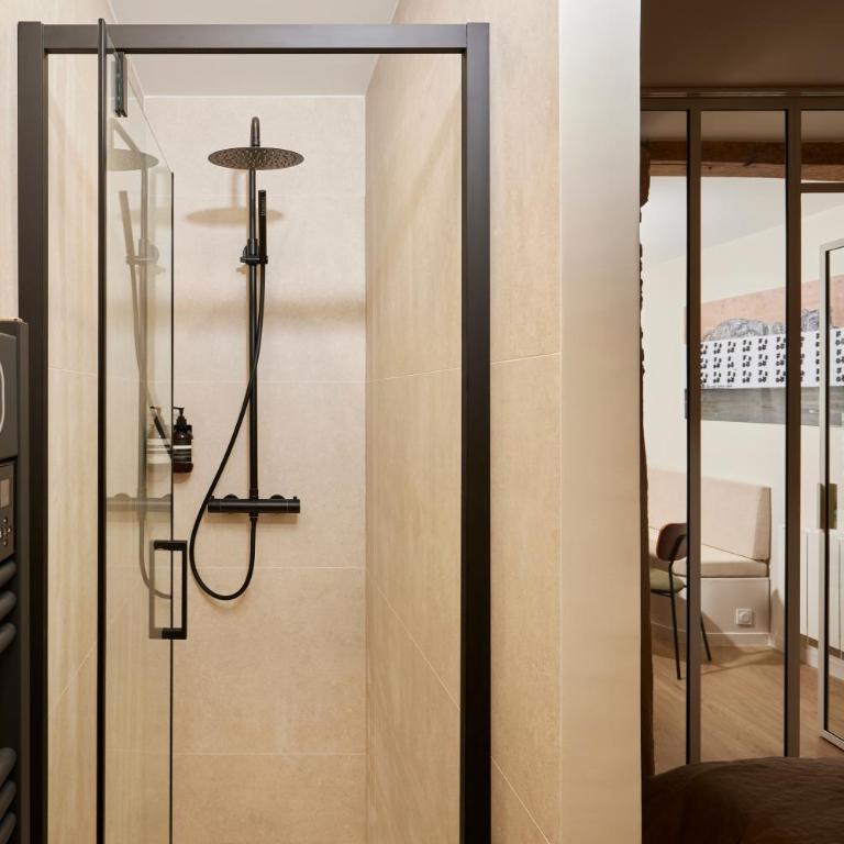 Stylish 2BR & 2BA with private terrace - Appartement 2 Chambres - 17