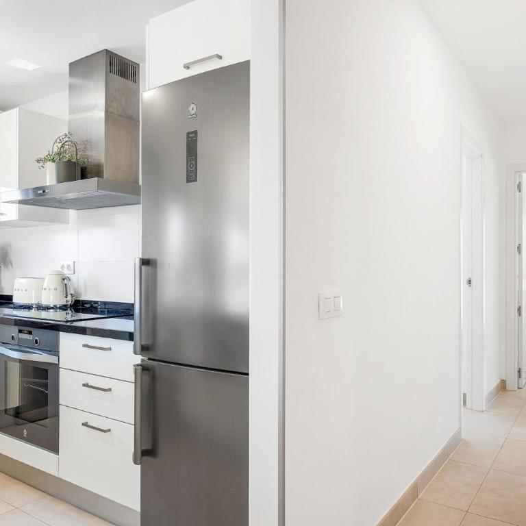MEDANO4YOU Westside Penthouse - Apartamento de 2 dormitorios con balcón y terraza - 8