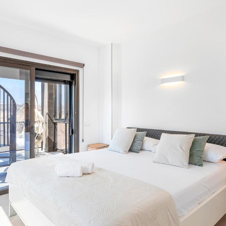 MEDANO4YOU Westside Penthouse - Apartamento de 2 dormitorios con balcón y terraza - 16