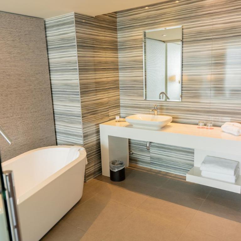 Hotel Terrado Cavancha - Suite Prémium con cama extragrande y vistas al mar - 1
