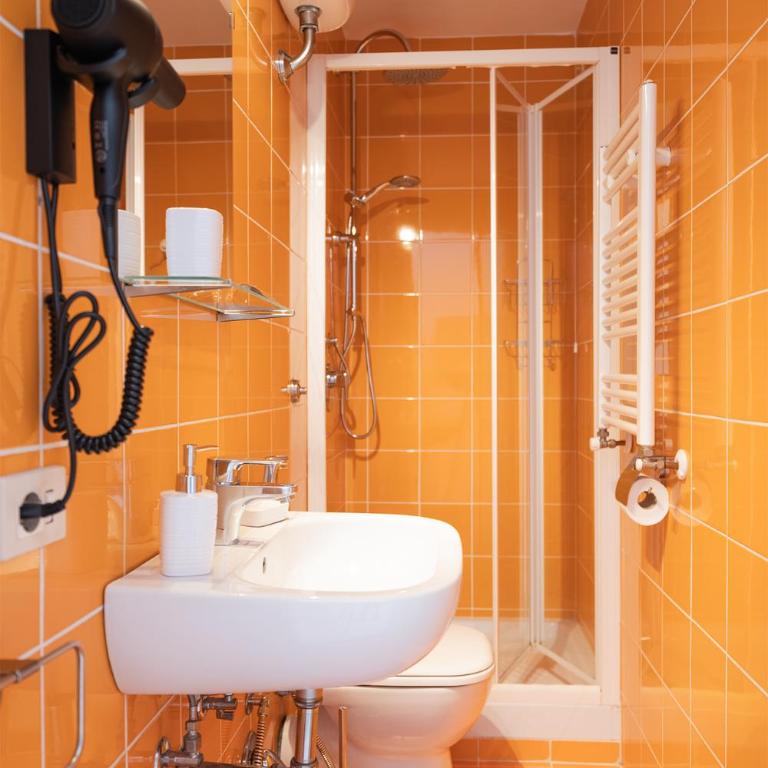 Barletta Vatican Rooms - Doppelzimmer mit eigenem Bad - 8