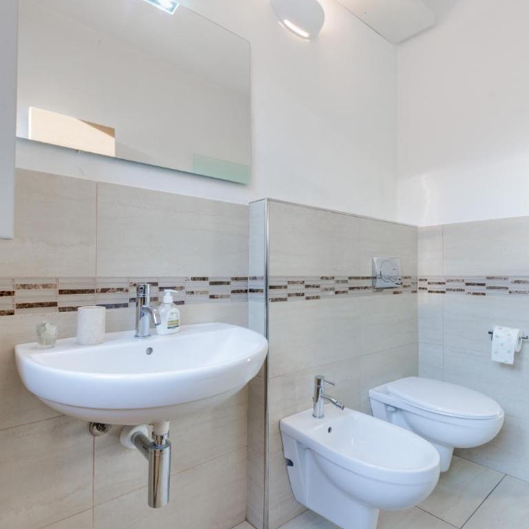 Ampio bilocale vista mozzafiato sulle Alpi! - Appartamento con 1 Camera da Letto - 11