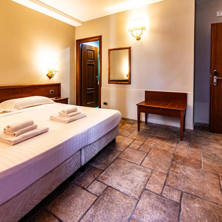 Malìa Home - Double Room with Balcony - 2