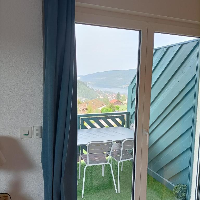 Appartement GERARDMER - Magnifique vue sur le lac - 2 adultes et 2 enfants pour 5 nuits minimum - Appartement 2 Chambres - 18
