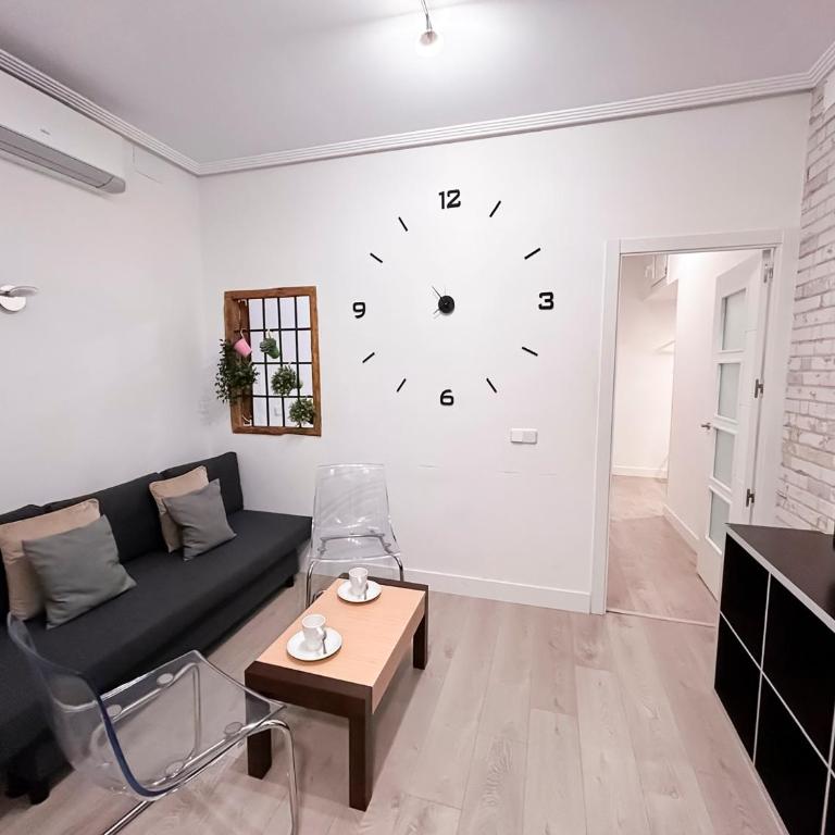 Vibrant Madrid - Apartamento en pleno centro, AC - One-Bedroom Apartment - 1