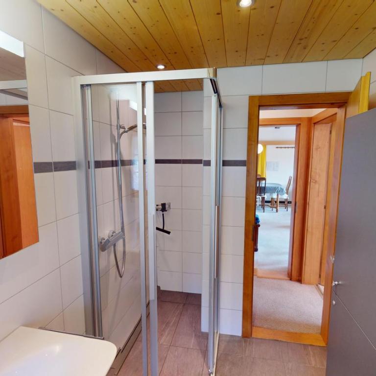 Chalet Bürcher - Two-Bedroom Chalet - 10