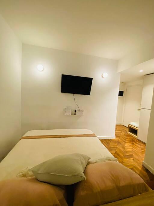 Studio de diseño con patio - Apartamento de 1 dormitorio - 32