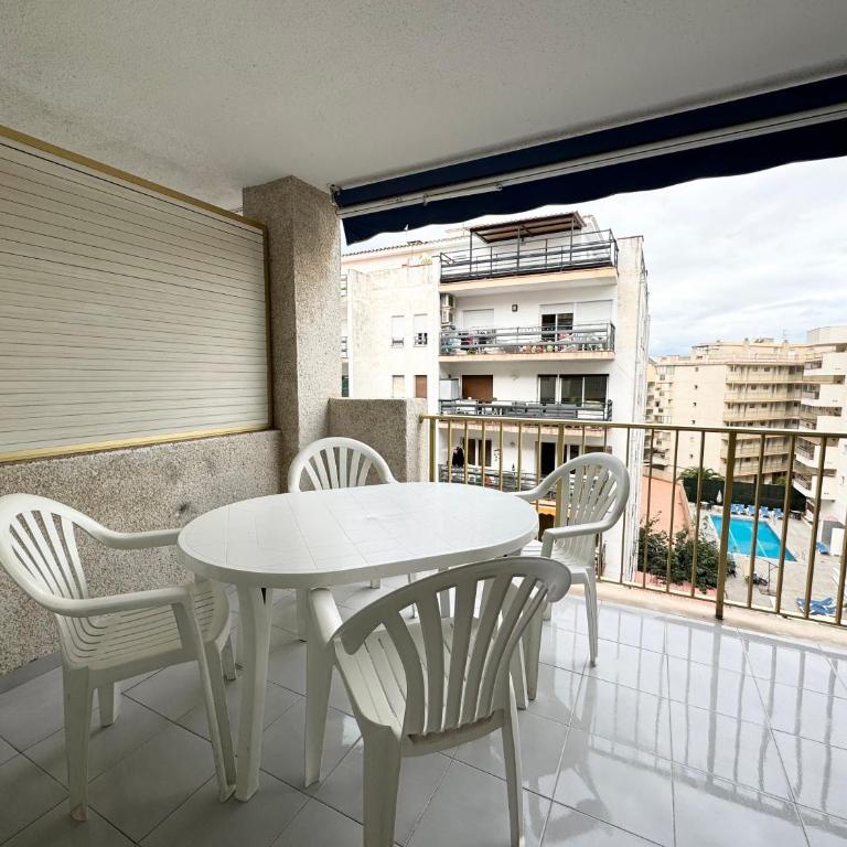 Apartsalou Argenta - One-Bedroom Apartment - 11