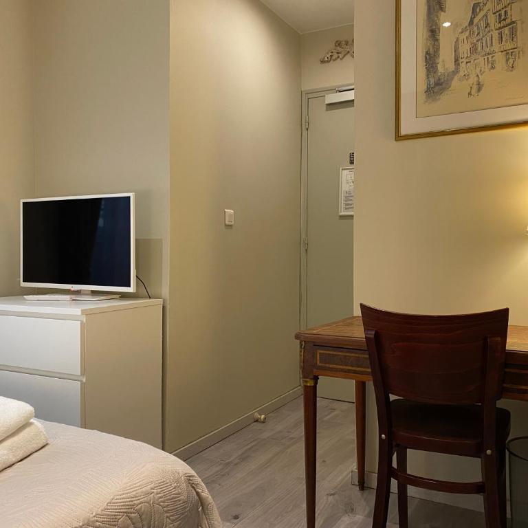 Hotel Saint Yves - Chambre Simple - Vue sur Jardin - 3