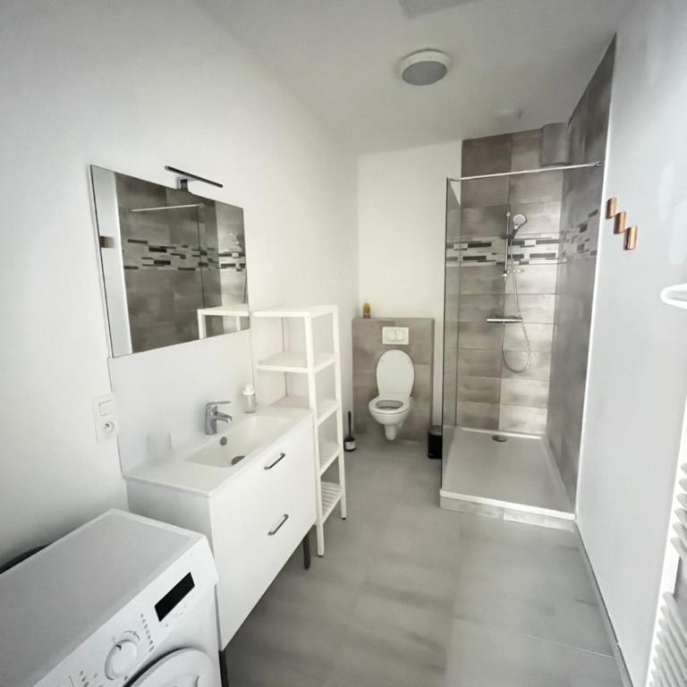 L'immeuble HORME - Au Cœur du Quartier Thermal - Vichy - Three-Bedroom Apartment - 5