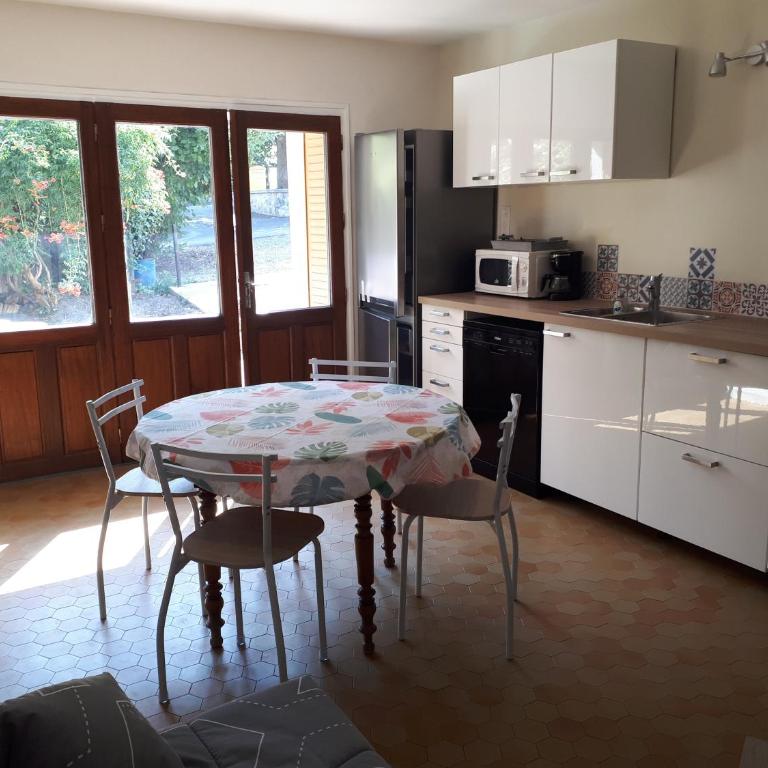le pouvoir des fleurs,jusqu'à 4 personnes - Appartement 1 Chambre - 1