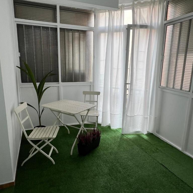 Wanderlust Apartaments Gran Vía - One-Bedroom Apartment with View - 12