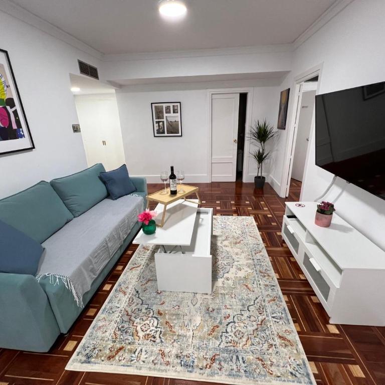 Wanderlust Apartaments Gran Vía - One-Bedroom Apartment with View - 10