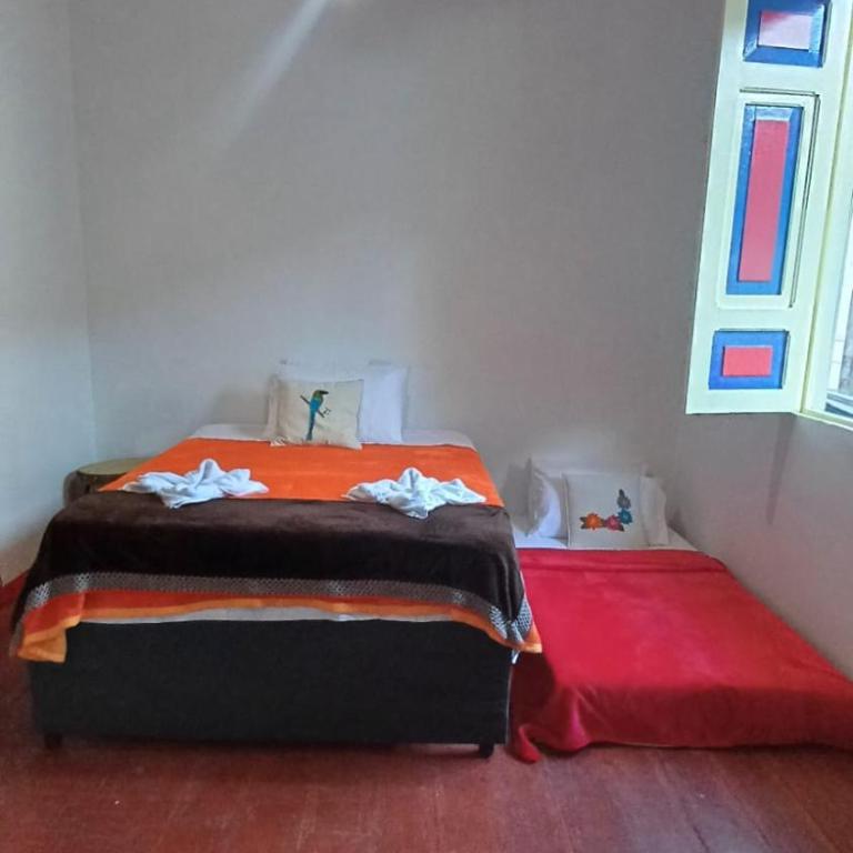 Hostal El Chili - Triple Room with Private Bathroom - 15