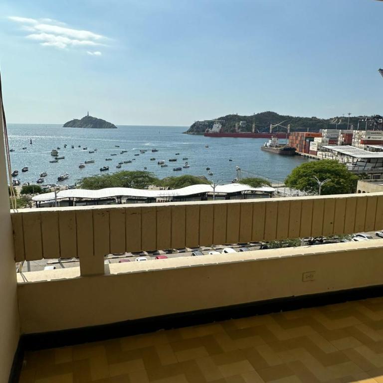 Apto707Posihueica con la mejor vista a la Bahia de Santa Marta - One-Bedroom Apartment - 3