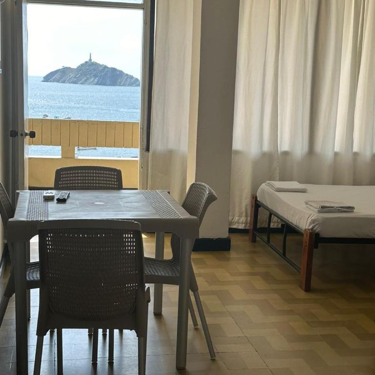 Apto707Posihueica con la mejor vista a la Bahia de Santa Marta - One-Bedroom Apartment - 9