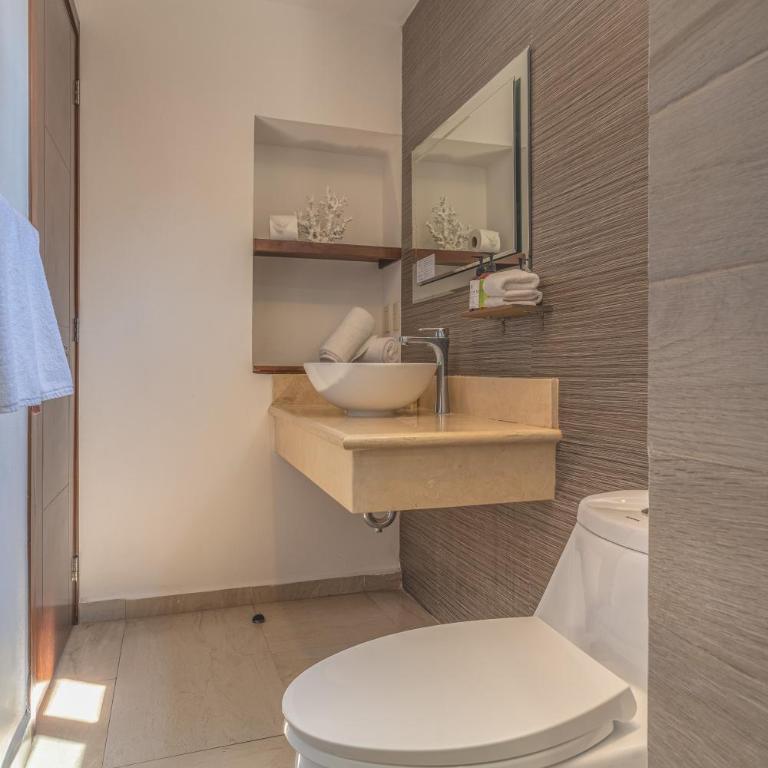 The Paramar Beachfront Boutique Hotel With Breakfast Included - Downtown Malecon - Ático Exclusivo de 2 dormitorios Casa Don Martin con piscina pequeña - 2 camas extragrandes - Frente a la playa - 16