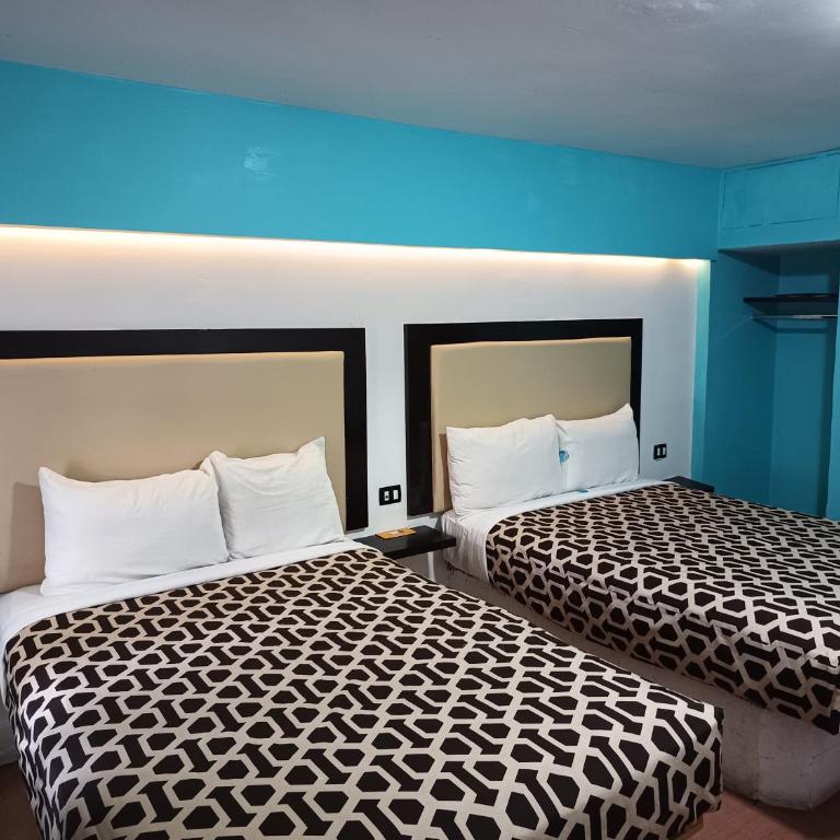 Hotel Essen's - Double Room with Two Double Beds with Lake View - 25