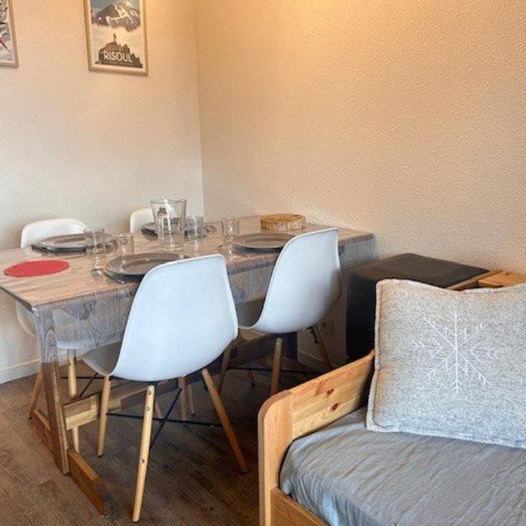 Studio cabine 5 pers à Risoul, pied des pistes et proche navette - FR-1-330-582 - Apartment - 3