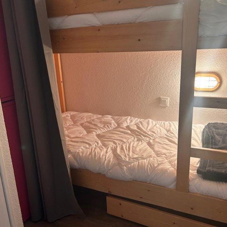Studio cabine 5 pers à Risoul, pied des pistes et proche navette - FR-1-330-582 - Apartment - 10