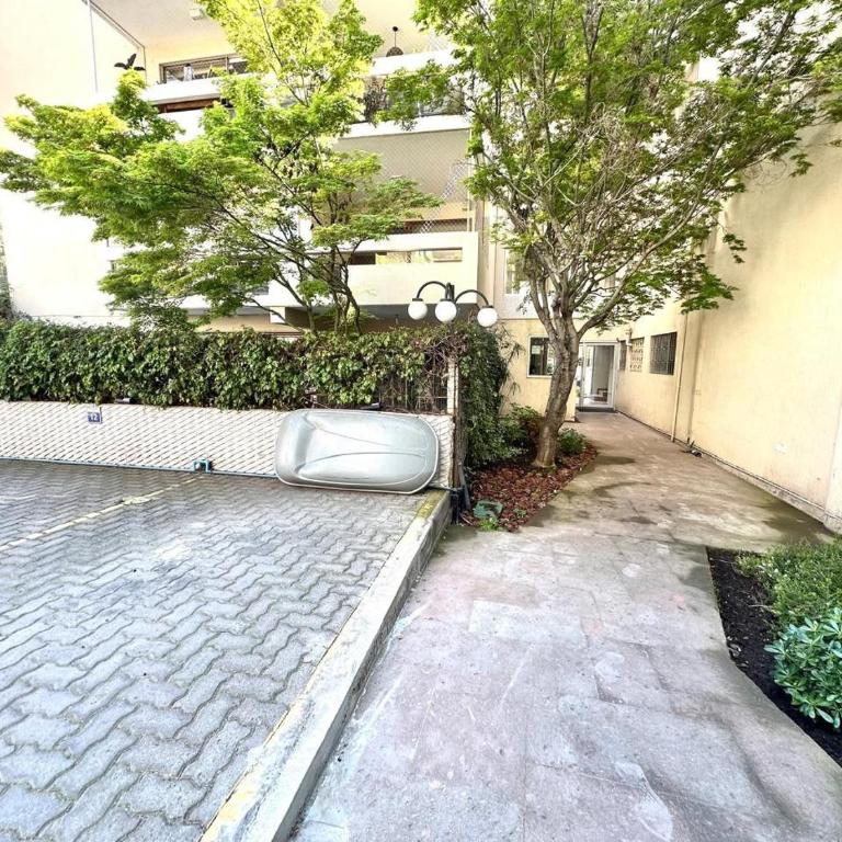 Jardín privado para familias y trabajo - Apartamento - 73
