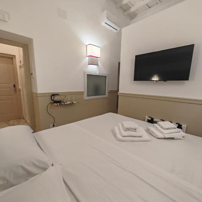 Cozy Luxury Room Pantheon - Camera Matrimoniale Economy - 10