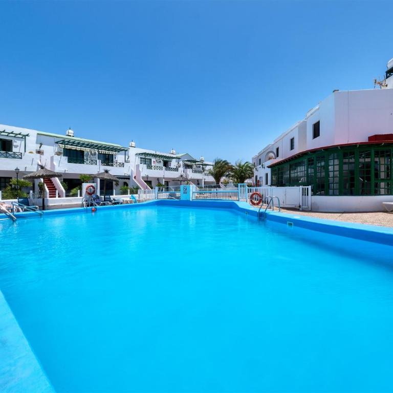Apartment La Vela Azul - Pool & Tennis - Free AC & Good WIFI - By Lanzarote Vacation Homes - Apartamento - Planta baja - 1