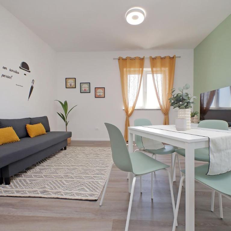 Parcheggio privato - Free Wifi e Self Check-in - Appartamento con 1 Camera da Letto - 2