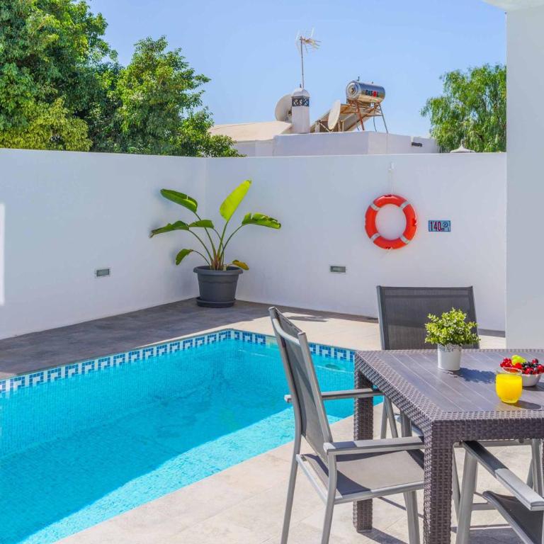Villa Sol - Two-Bedroom Villa - 3