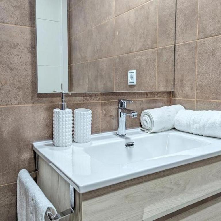 Torre Domo Levante Playa Ganna - Two-Bedroom Apartment - 6