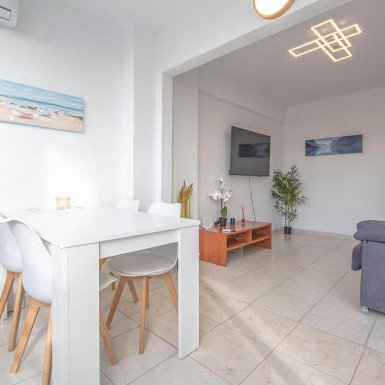Torre Domo Levante Playa Ganna - Two-Bedroom Apartment - 23