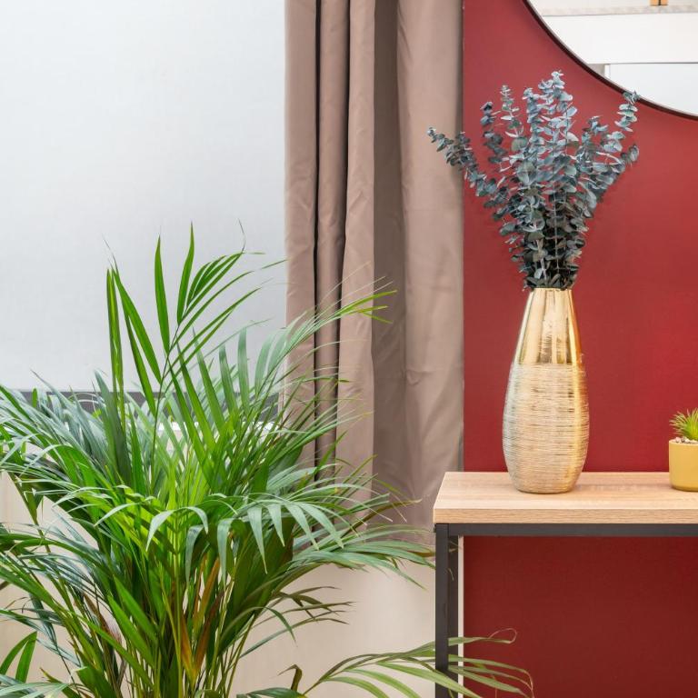 Le Tolstoï & SPA - Two-Bedroom Apartment - 25