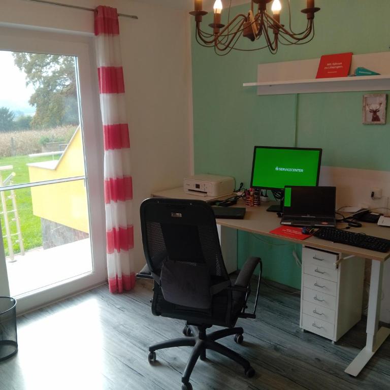 HAUS SONBERG mit Garten, Pool, Fasssauna, semi detached house with garden - Maison 2 Chambres - 31