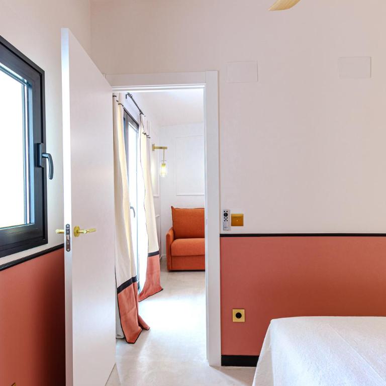 Apartment with exceptional charm in historic center of Alicante - Two-Bedroom Apartment - 20