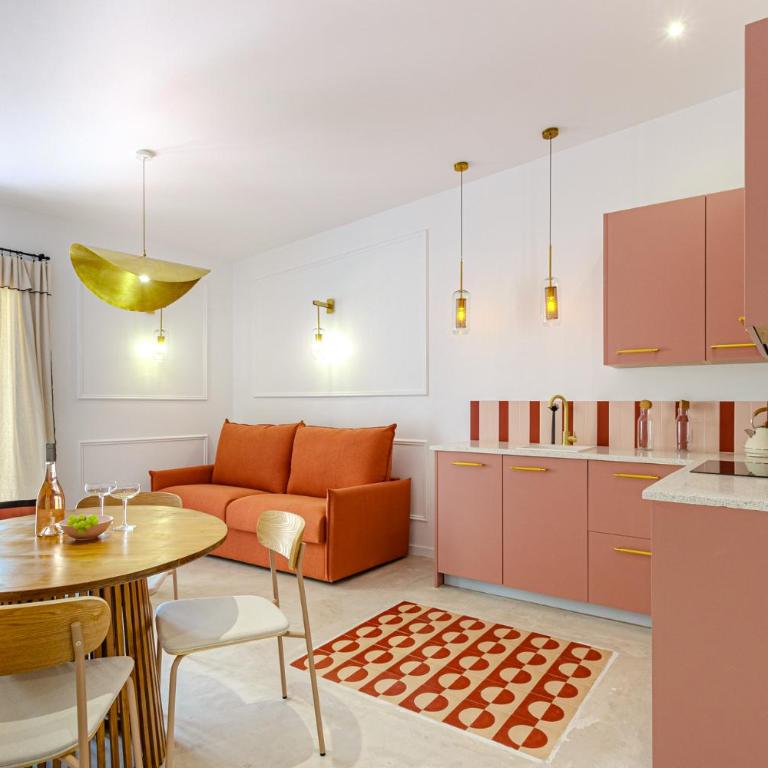 Apartment with exceptional charm in historic center of Alicante - Two-Bedroom Apartment - 16