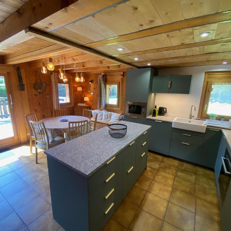 Chalet Orval - Chamonix Argentière - Three-Bedroom Chalet - 5